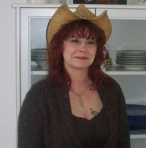 Meet your Posher, Candy a